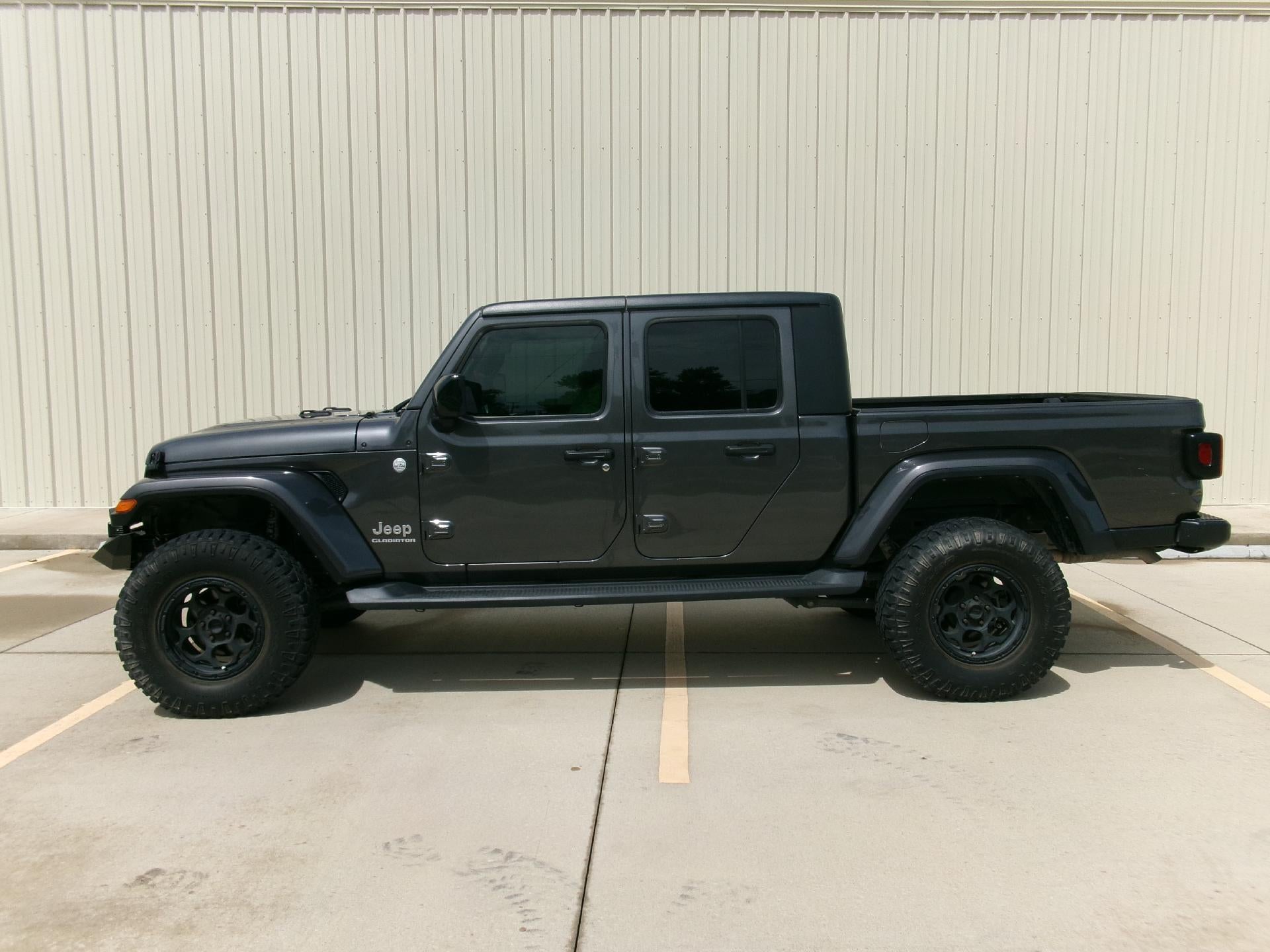 2021 Jeep Gladiator Overland