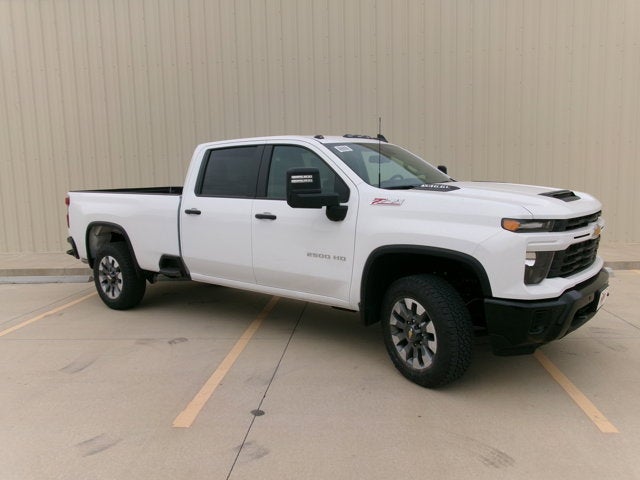 2026 Chevrolet Silverado 2500HD Custom