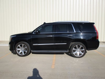 2017 Cadillac Escalade Luxury