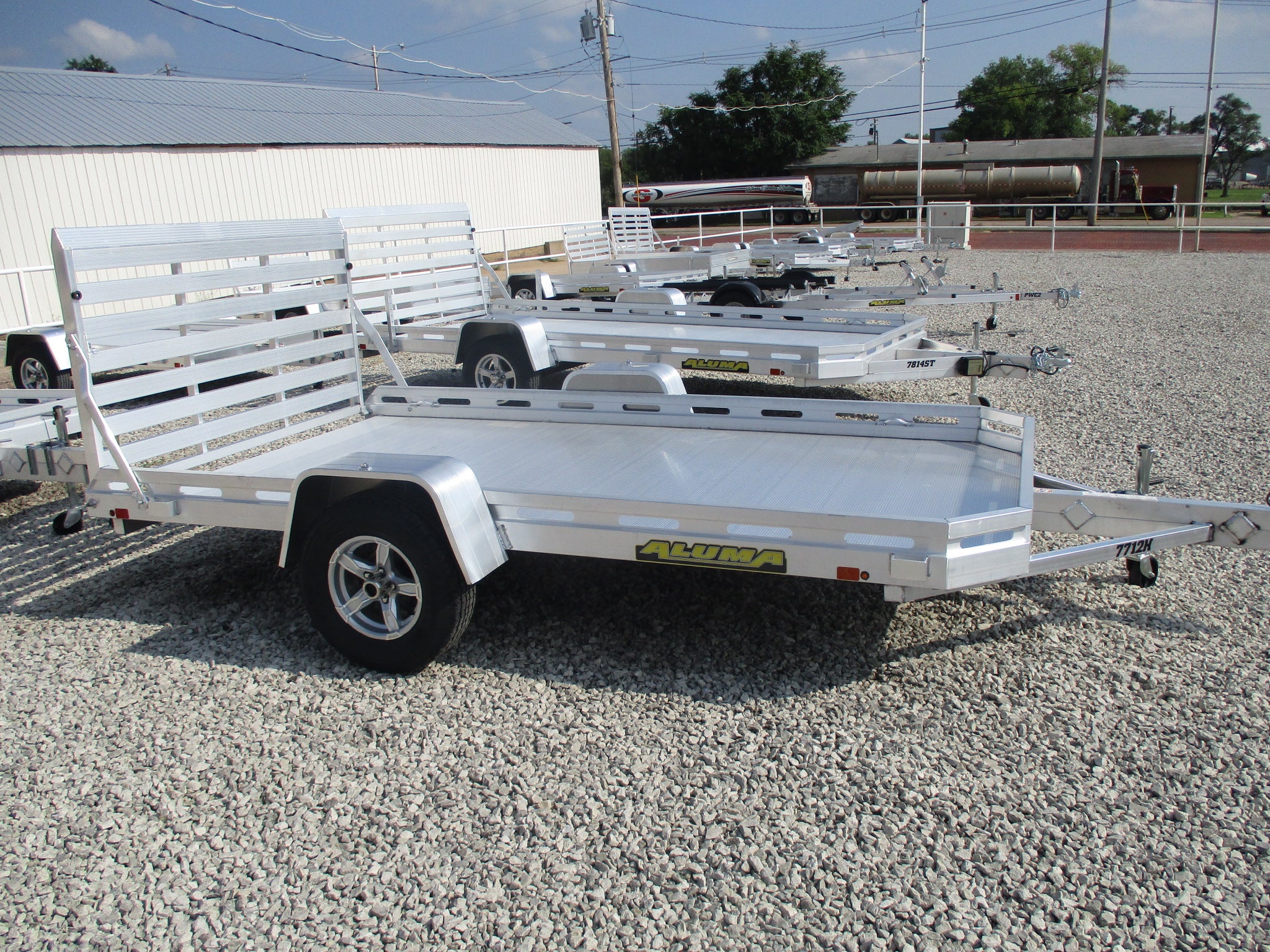 2025 ALUMA TRAI 7814STG Base